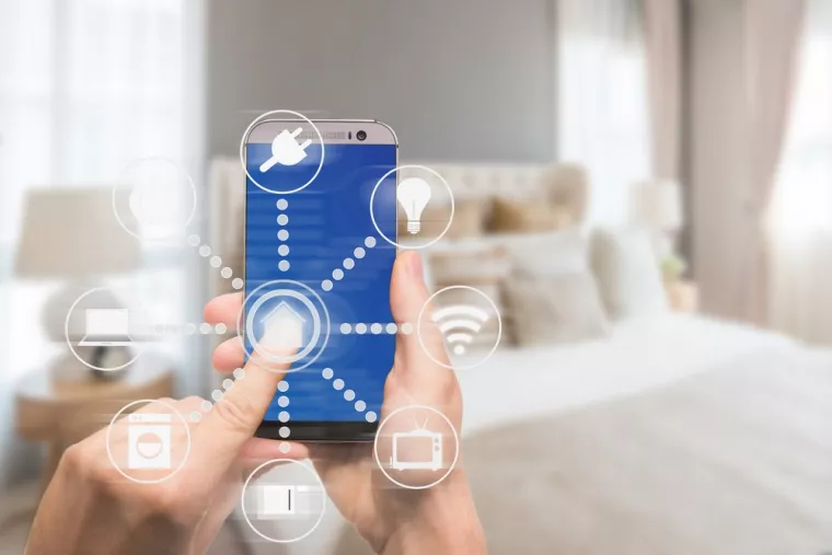 Contrôler le portail et le portillon d'une maison via son smartphone, Cergy, Marega Elec